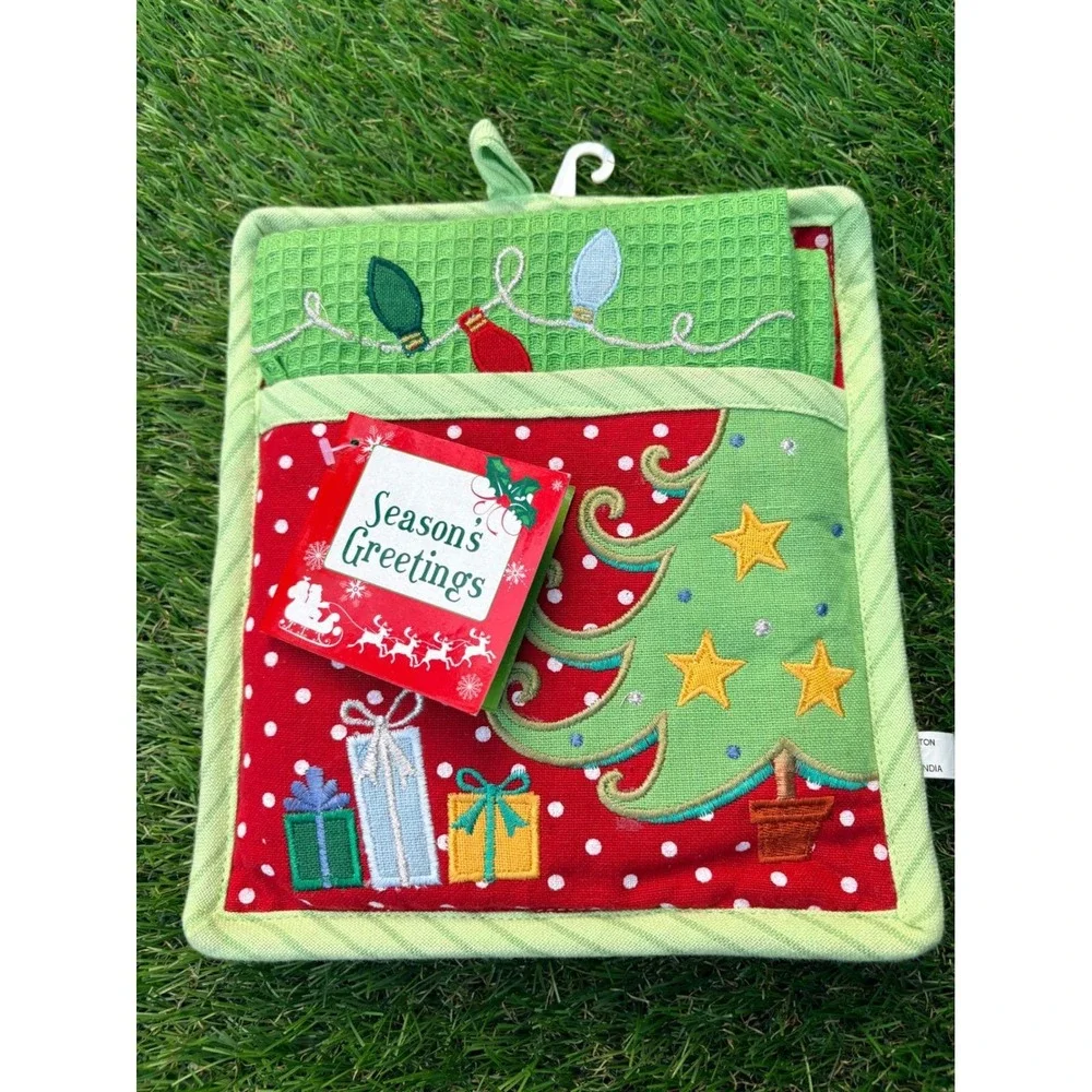 Christmas Potholder and‎ Kitchen Towel Set Red Green Embroidered Holiday Decor